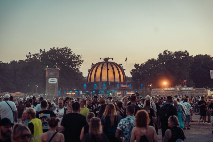 1_PV25-JonathanBraasch_1200